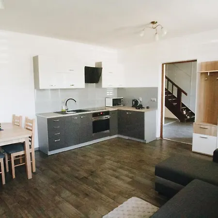 Pod Brzozami Targowa *